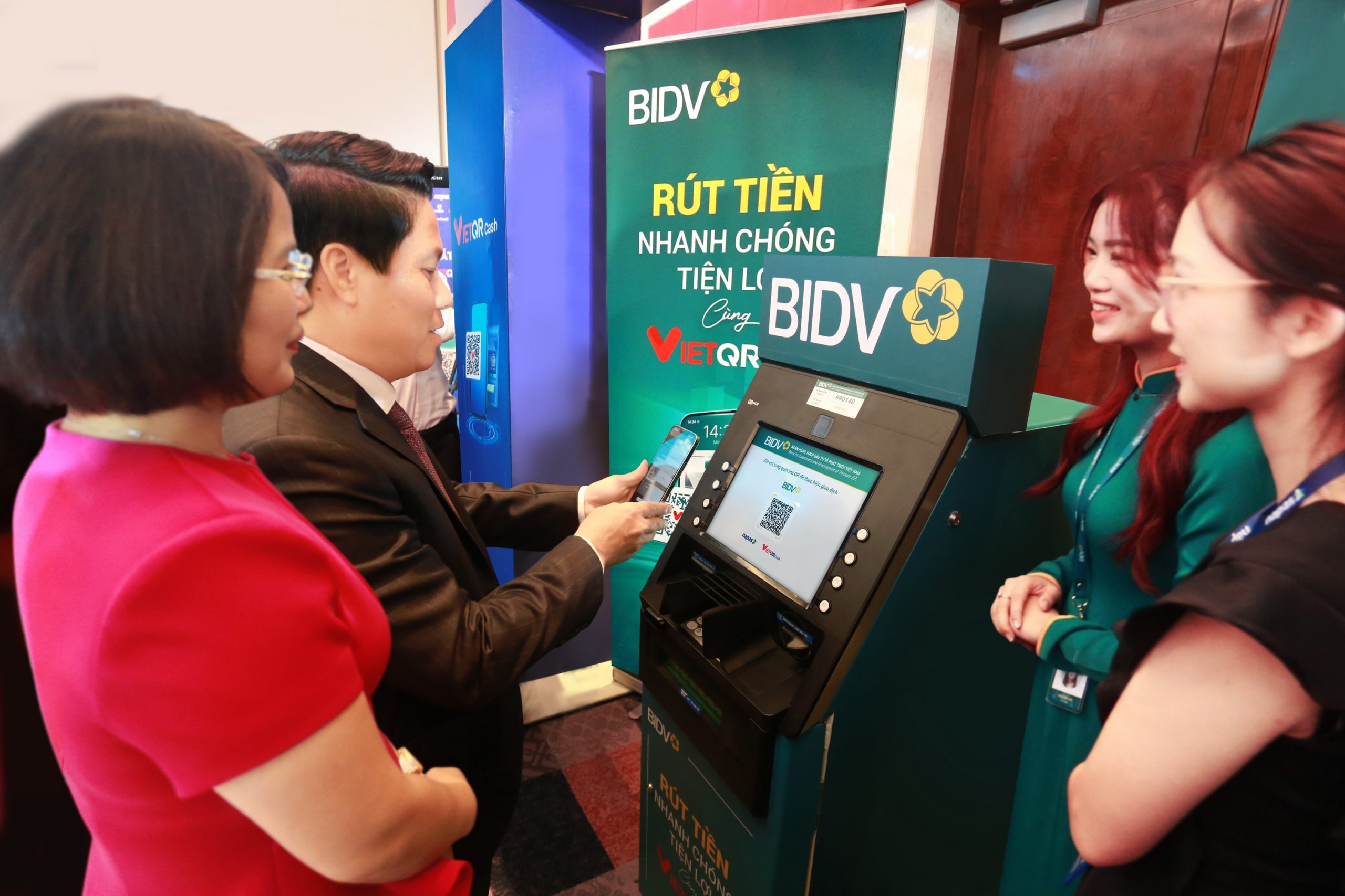 Rút tiền bằng tài khoản Như Ý BIDV tại ATM